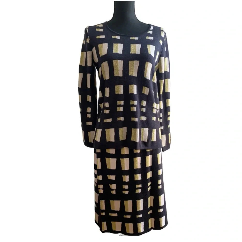 Ann Taylor Sweater Separates. Top Size Medium, Skirt Size Large.